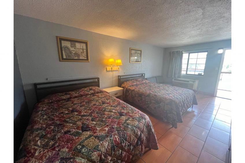 2 Queen Beds Non-Smoking - foto 15