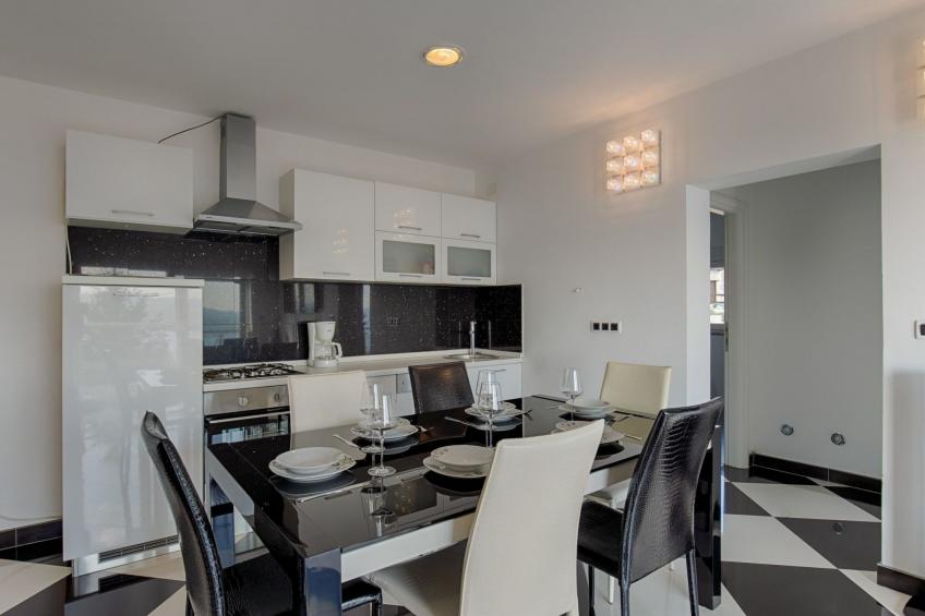 Villa mit Pool und schönem Meerblick - foto 15