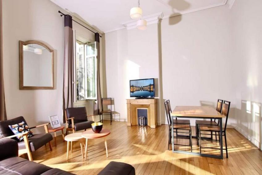 Magnifique Et Lumineux T3 De Charme Aux Quinconces Idéal Pour 4 Personnes - foto 16