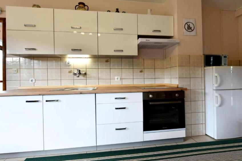 Holiday Apartment Vuković - Three Bedroom Holiday Home With Terrace - foto 5