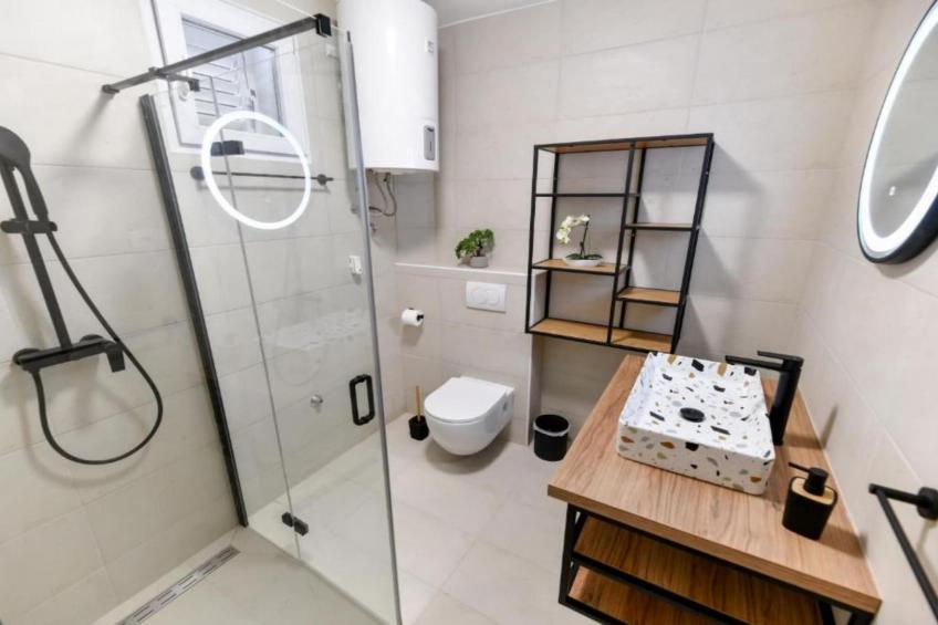 Four Bedroom Villa With Hot Tub - foto 10