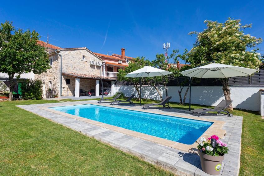 Haus Furlani mit schönem Garten und privatem Pool