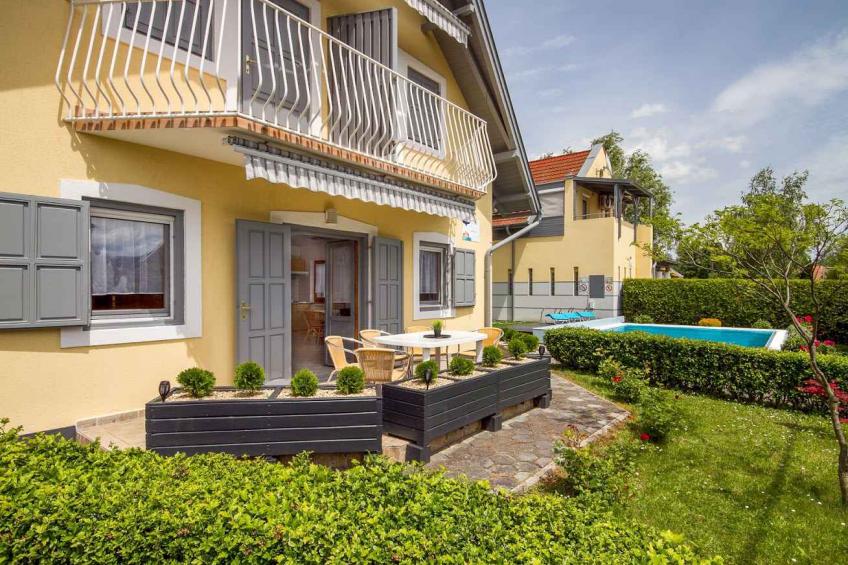 Holiday apartment near the beach with pool - BF-YPVP - foto 2