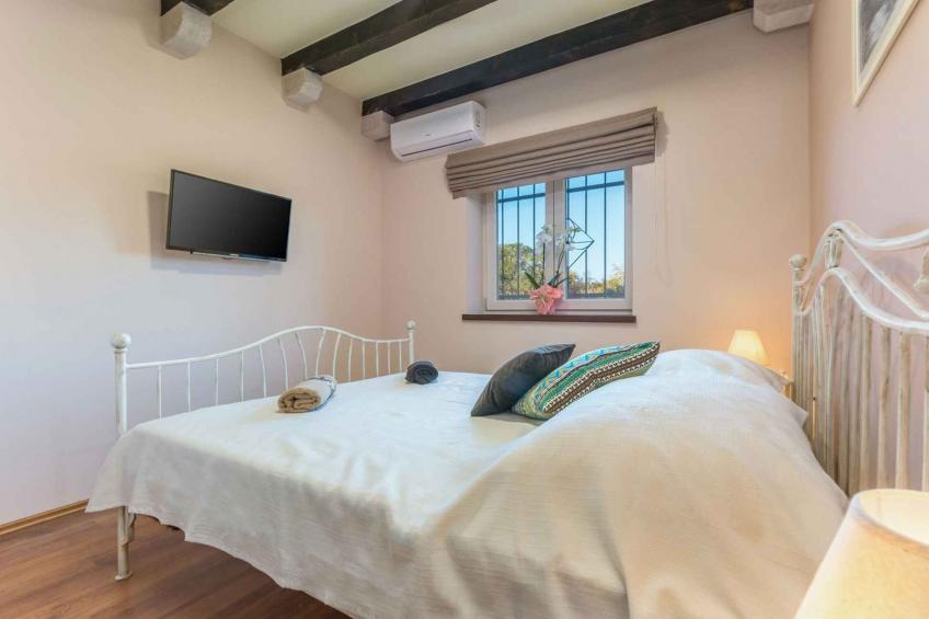 Villa met buitenzwembad - VW-DGRGJ - foto 12