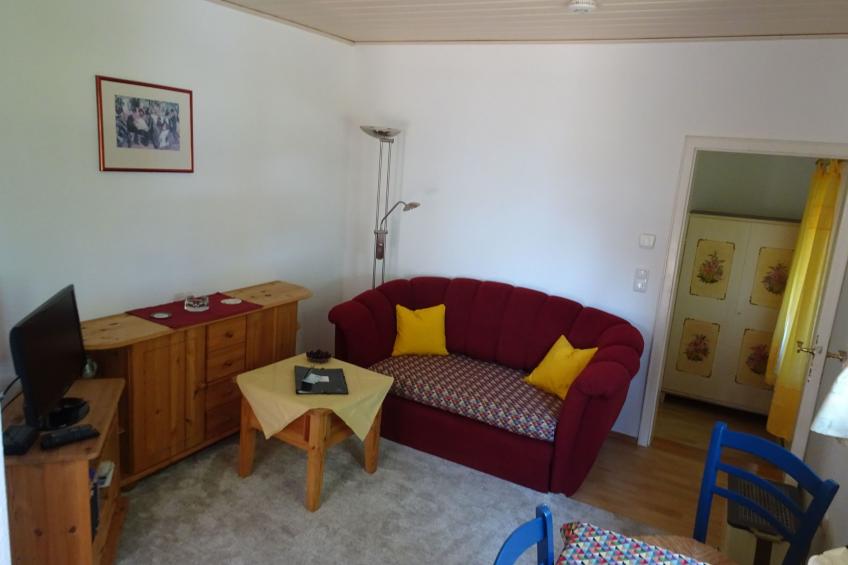 Kleines Ferienhaus mit Garten und Grill in Garitz