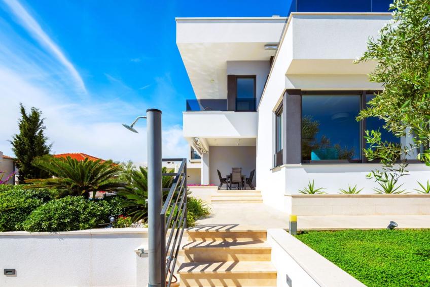 Luxuriöse Villa Dolce Vita direkt am Meer mit privatem Pool und Parkplatz - foto 8