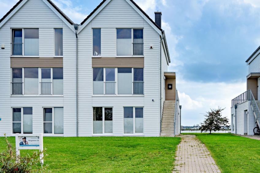 Fewo Brigantine 33 by Seeblick Ferien ORO