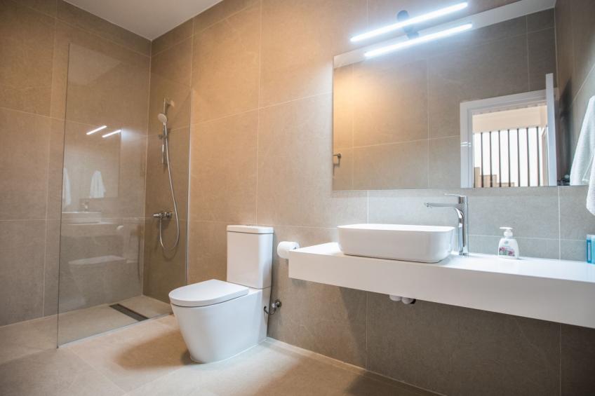 Geräumige Villa mit großem Garten und Pool - foto 18