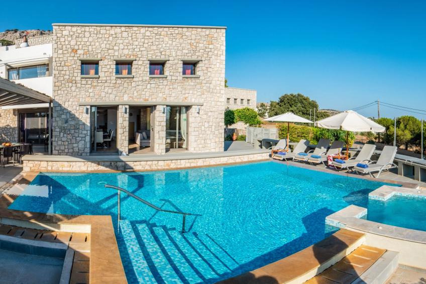 Villa CostaMare - Luxuriöse, neu gebaute Steinvilla