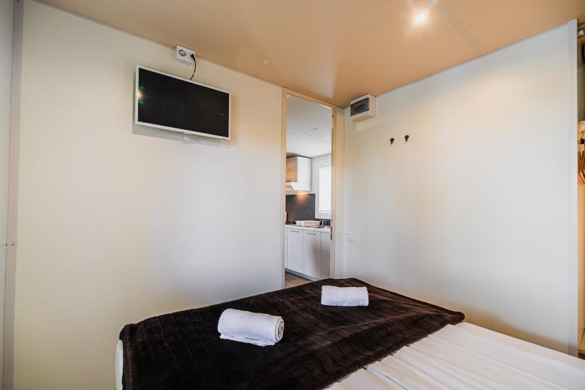 Waterside Retreat Mobile Homes with Thermal Riviera Tickets - Three Bedroom Mobile Home with Lake View (owner 6) - foto 3