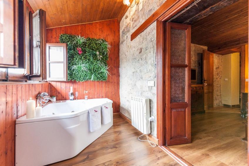 Berghütte mit Terrasse, Kamin und Jacuzzi - foto 18