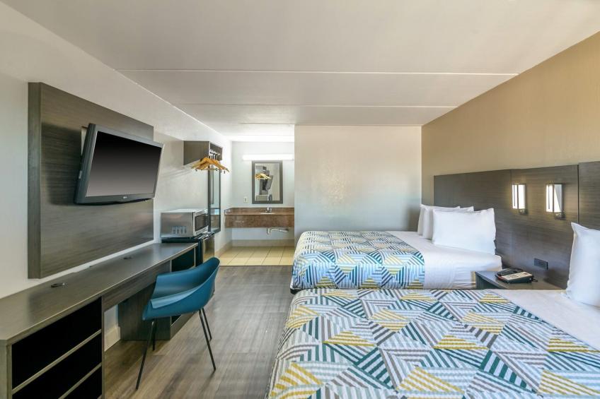 2 Queen Beds  Non-Smoking Kitchen - foto 39