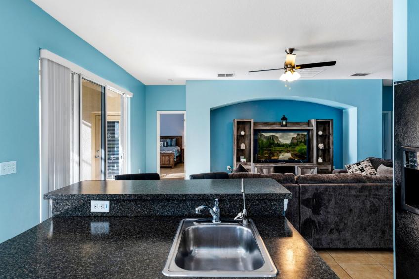 Entspannendes 4BR-Getaway mit privatem Pool - foto 13