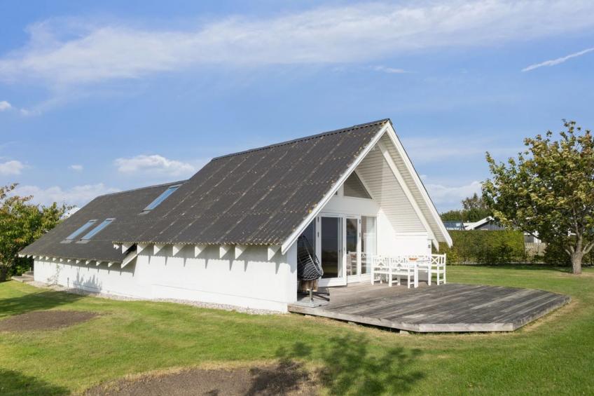 "Jolanta" - 20m from the sea