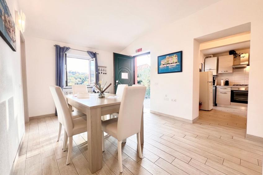 Wohnung im zweiten Stock mit Parkplatz und Garten - foto 9