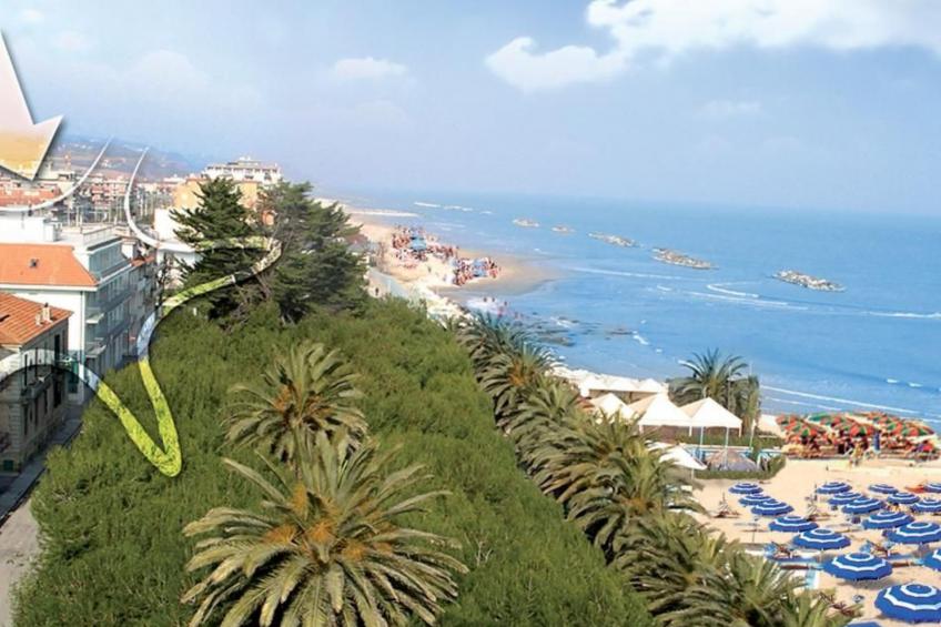 Appartement mit Garten und Meerblick