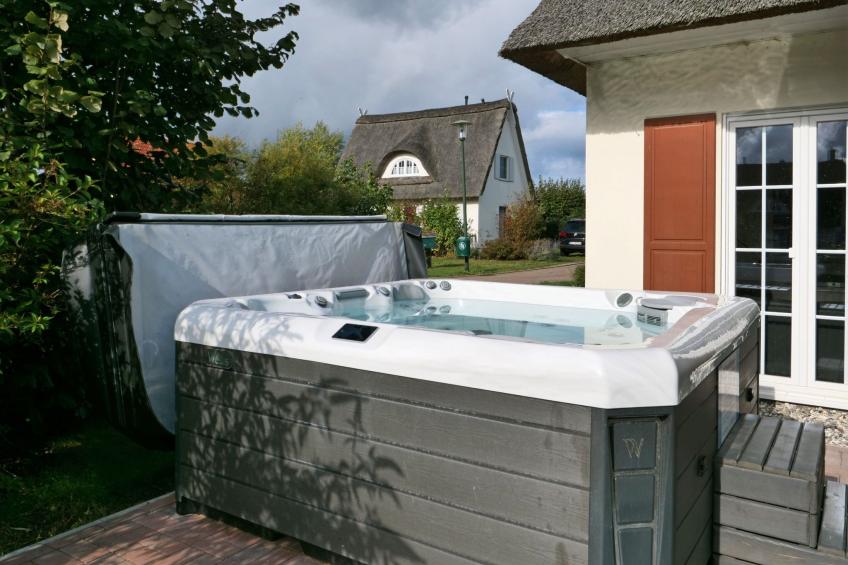 Strandnahes Reethaus Elefant mit Außenwhirlpool - foto 19