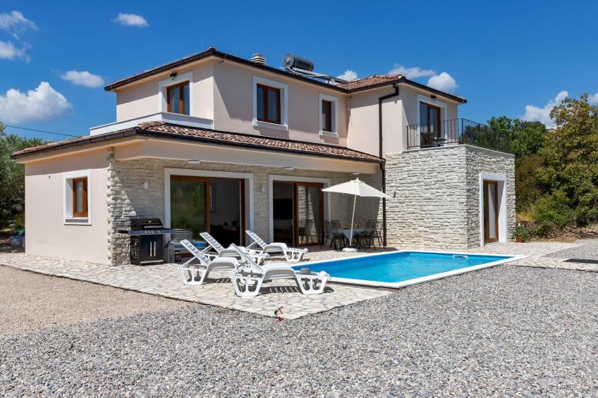 Alleinstehende Villa Slime mit Pool und Garten - foto 8