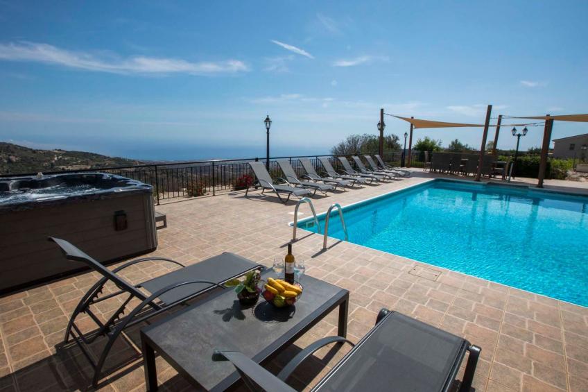 Villa mit Blick auf die Berge und Whirlpool - foto 67