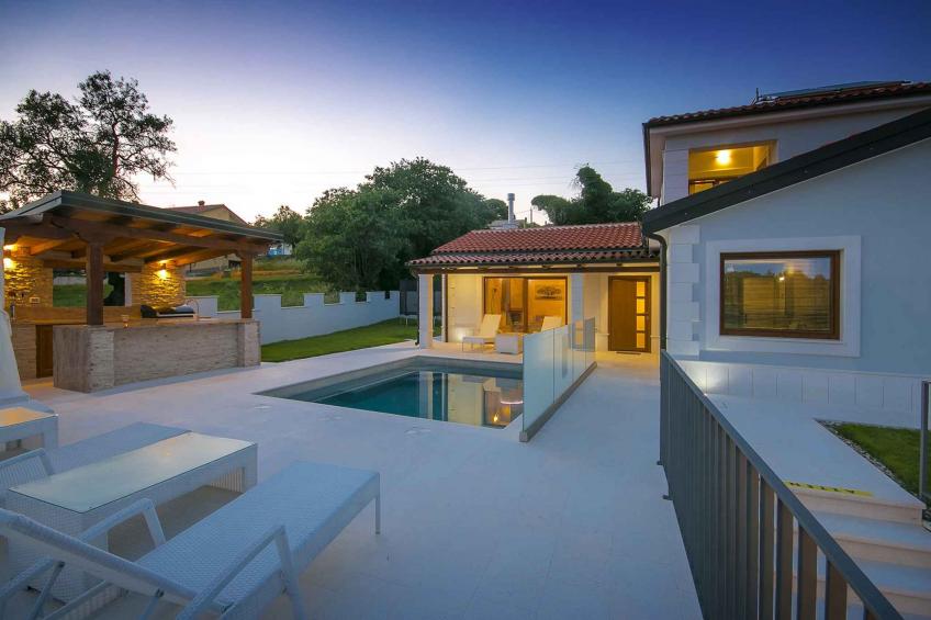 Villa with air conditioning and pool - BF-DX8P2 - foto 20