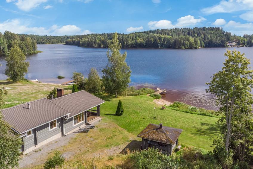 Petäjäinen, vähä-eskelin lomamökit