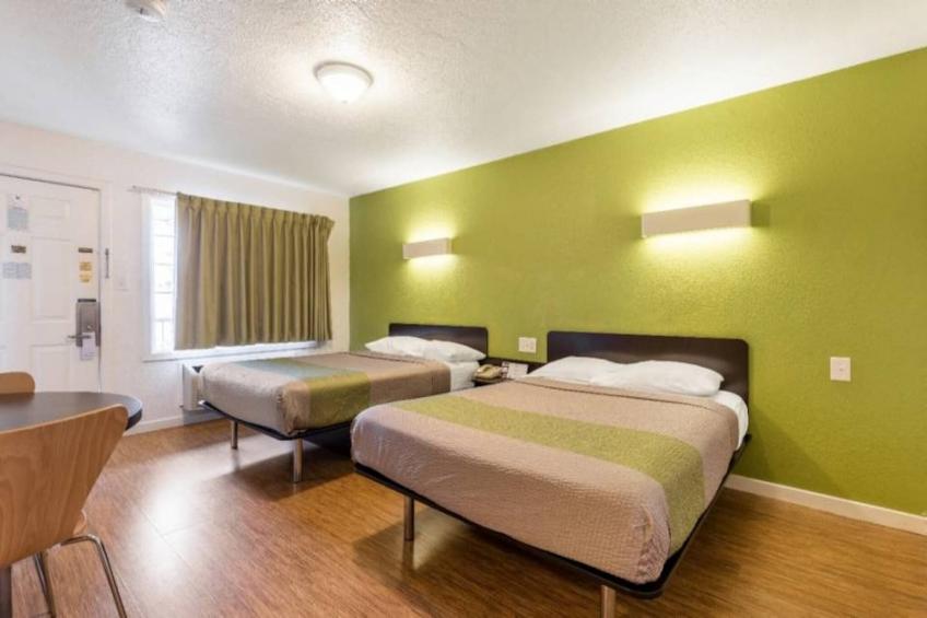 2 Full Beds  Mobility Accessible Tub Nsmk - foto 7