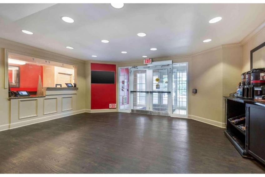 1 Queen Bed | Non-Smoking, Kitchen - foto 82