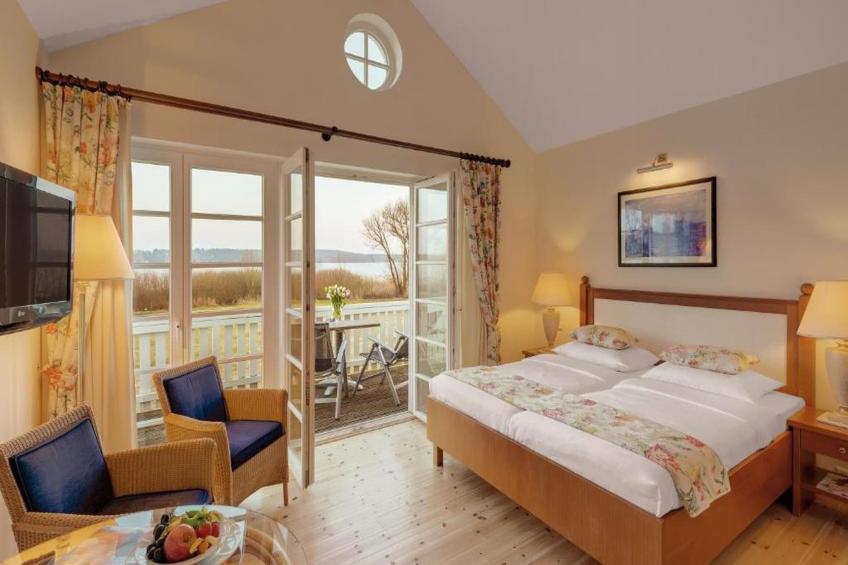 Apartment with Balcony - foto 2