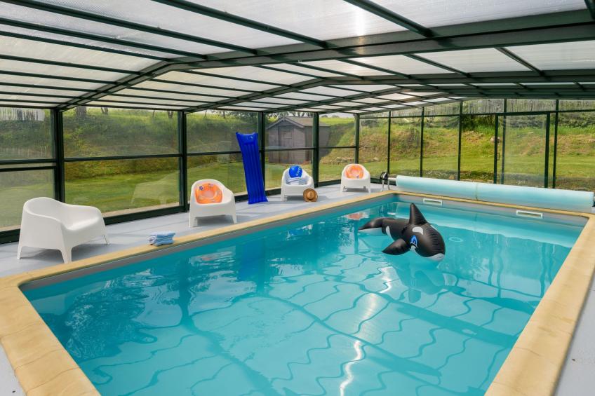 Großes Haus mit überdachtem und beheiztem Swimmingpool - foto 44