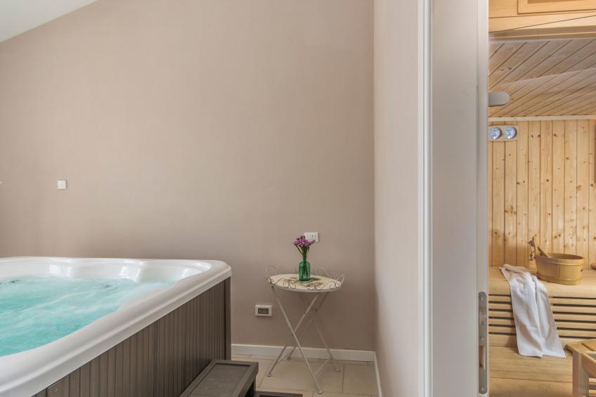 Romantische Villa mit Meerblick, Pool und Jacuzz - foto 25