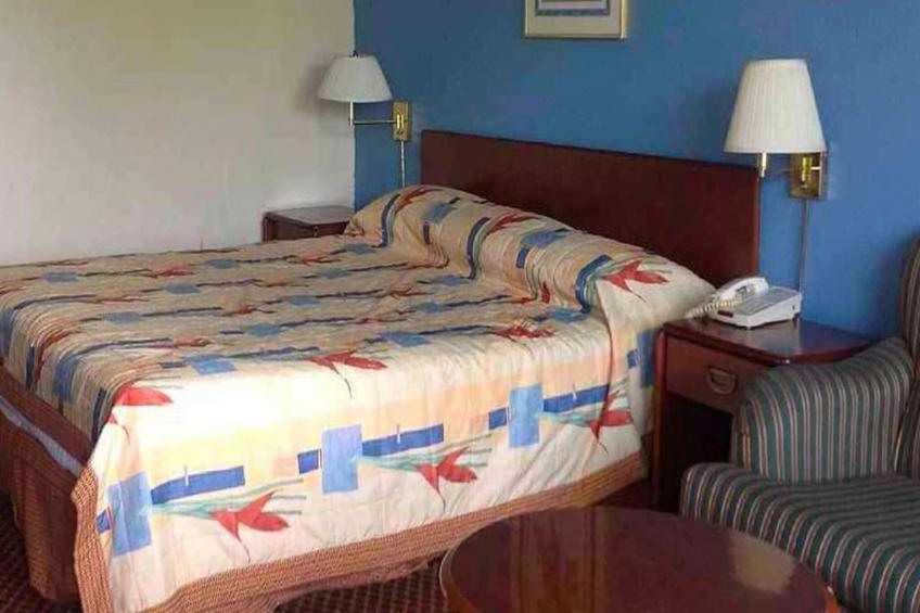 King Bed with Jetted Tub - foto 23