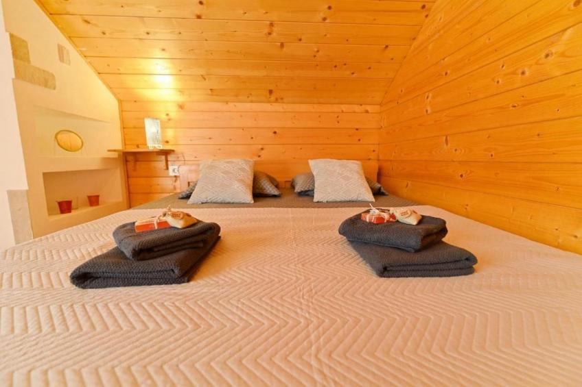 Lavanda Land - Villa Tanya Mrežnica - Three Bedroom Holiday Home with Hot Tub - foto 15