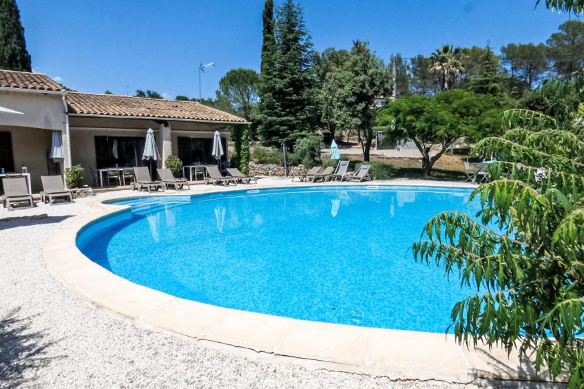 "La CIgale" mit Schwimmbad