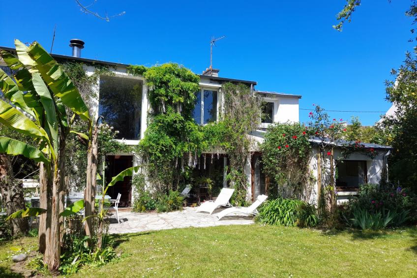 Großes Familienhaus mit schön angelegtem Garten - foto 34