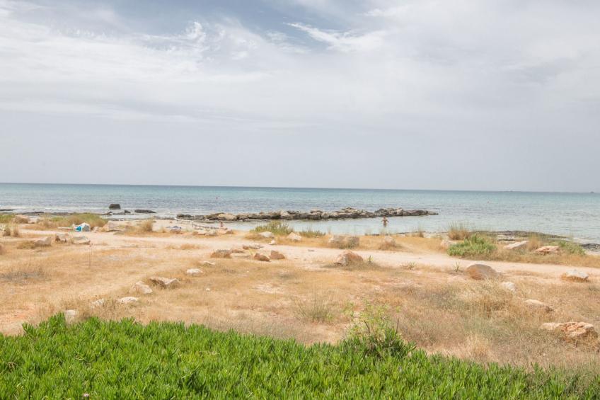 Moderne, geräumige Villa am Strand mit Pool - foto 20