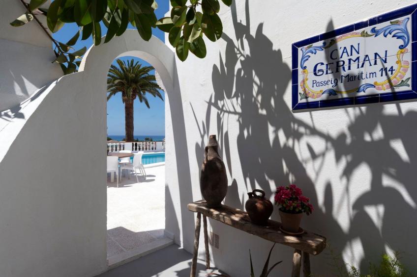 Strandnahe Villa German mit großer Poolterrasse - foto 12