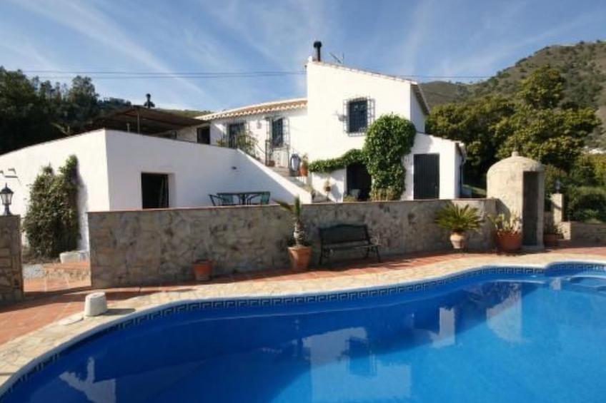 Finca "La Estrella de Cómpeta".