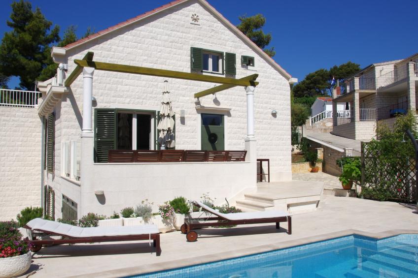 Schönes Ferienhaus mit privatem Pool