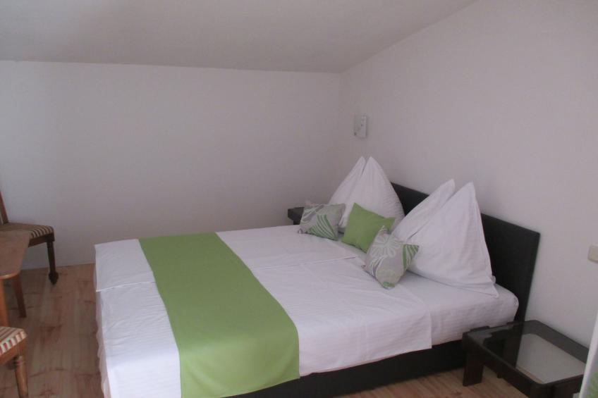 Guest House Villa Daniel - Standard Double Room with Balcony - foto 2