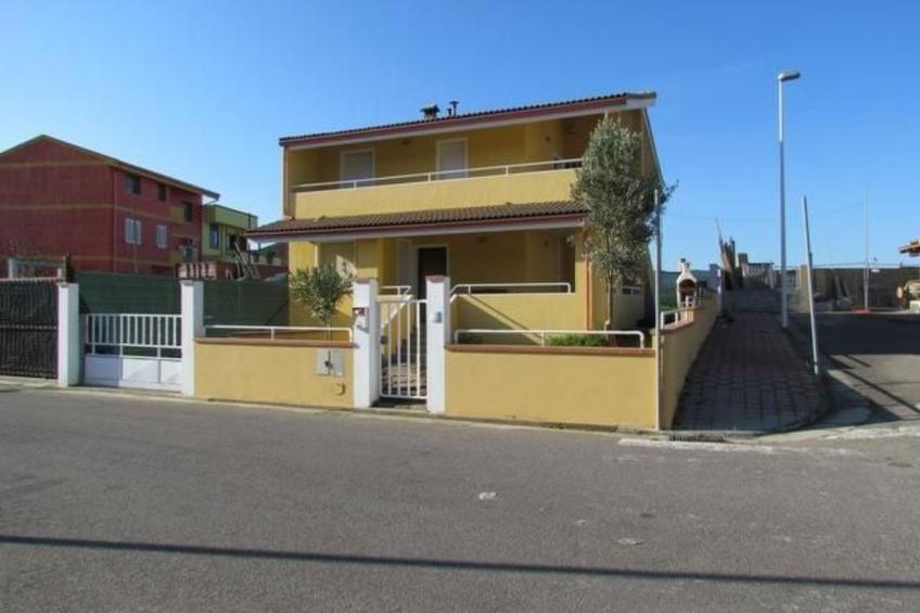 Wohnung in Soleminis mit Grill