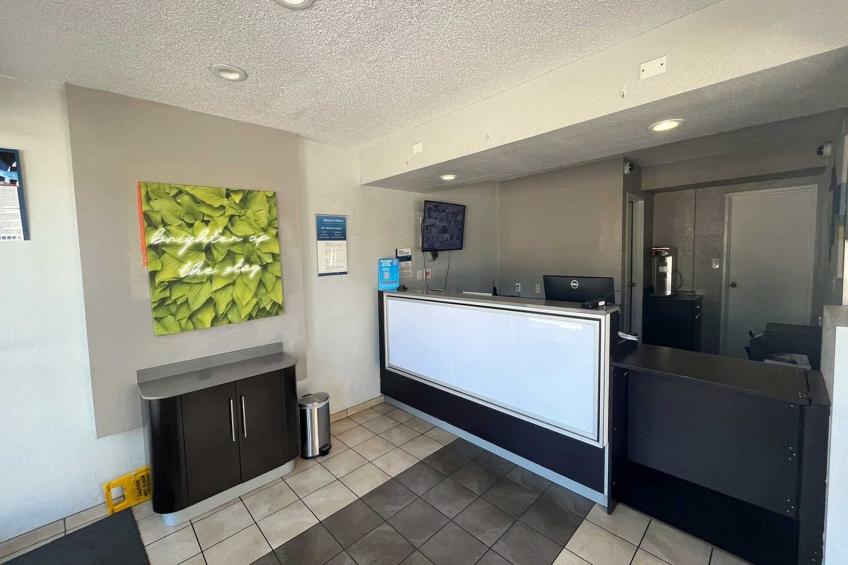 2 Full Beds  Non-Smoking Micfridge - foto 7
