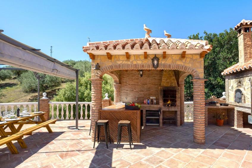 Familienhaus mit großzügigen Außenanlagen - foto 57