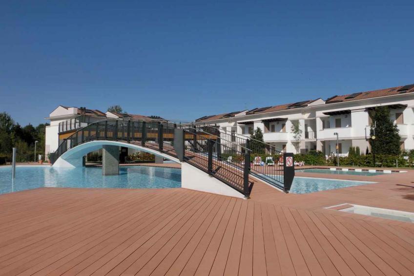 Ferienwohnung mit Klimaanlage, Balkon und Pool - BF-JR346 - foto 13