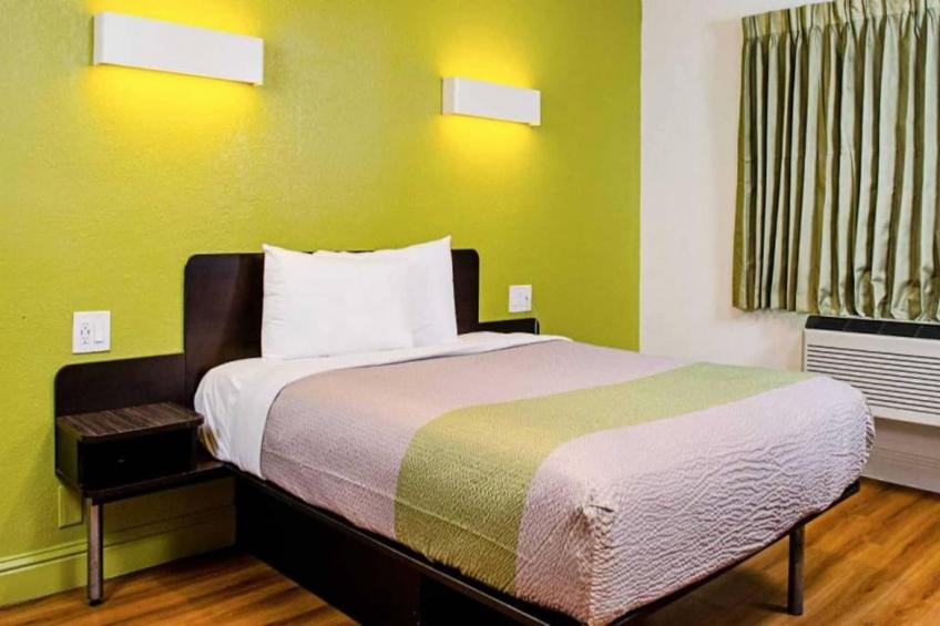 2 Queen Beds  Non-Smoking - foto 18