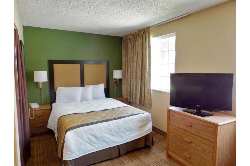 1 Queen Bed | Mobility Acc RI Shwr Ste Nsmk - foto 16