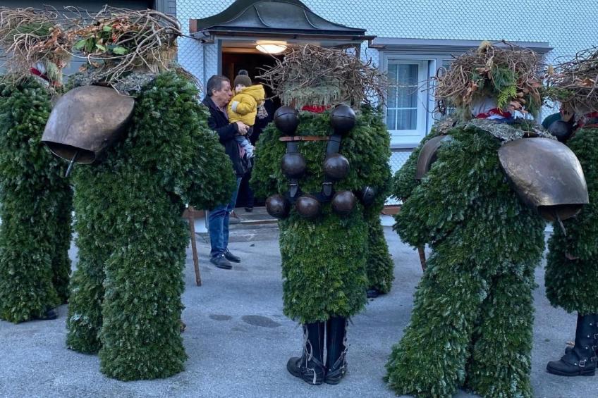 im Dorf Urnäsch - foto 42