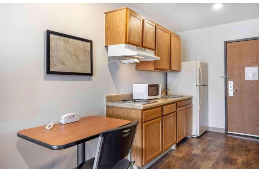 2 Full Beds | Non-Smoking, Kitchen - foto 14