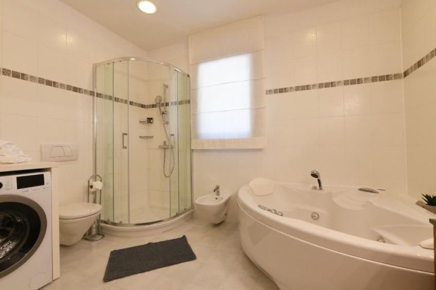 Ferienvilla mit Whirlpool - foto 17