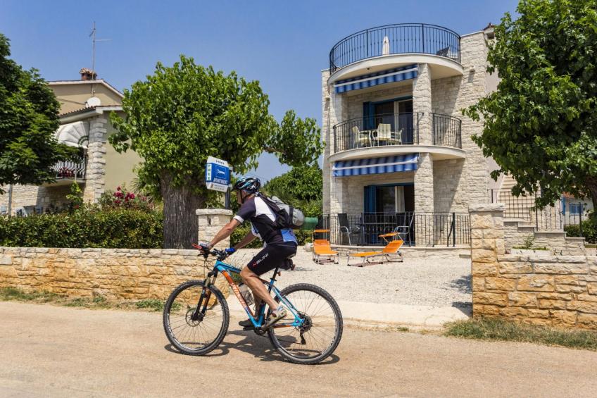 Moderne Ferienwohnung mit Balkon direkt am Strand - foto 23