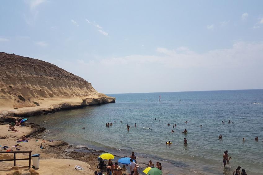 La Invincible Terreros in der 1. Reihe des Strandes - foto 61